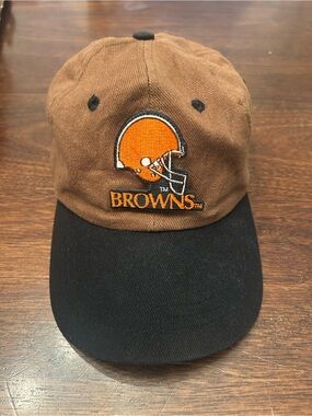Vintage Cleveland Browns Brown and Black Classic Logo Cap